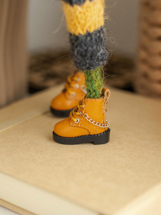 Yellow Shoes with Chain