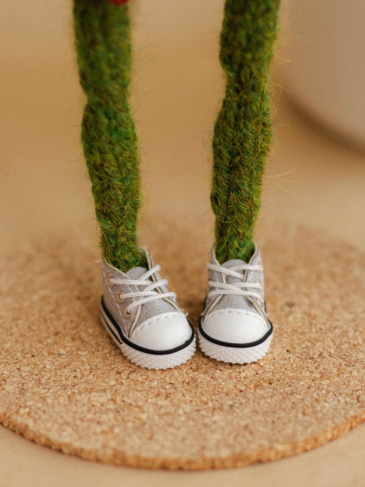 Mr. Tiny Strawberry Frog