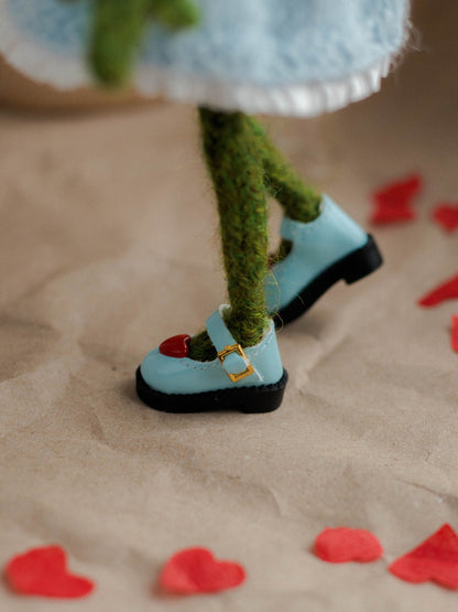 Miss Frozen Heart Frog