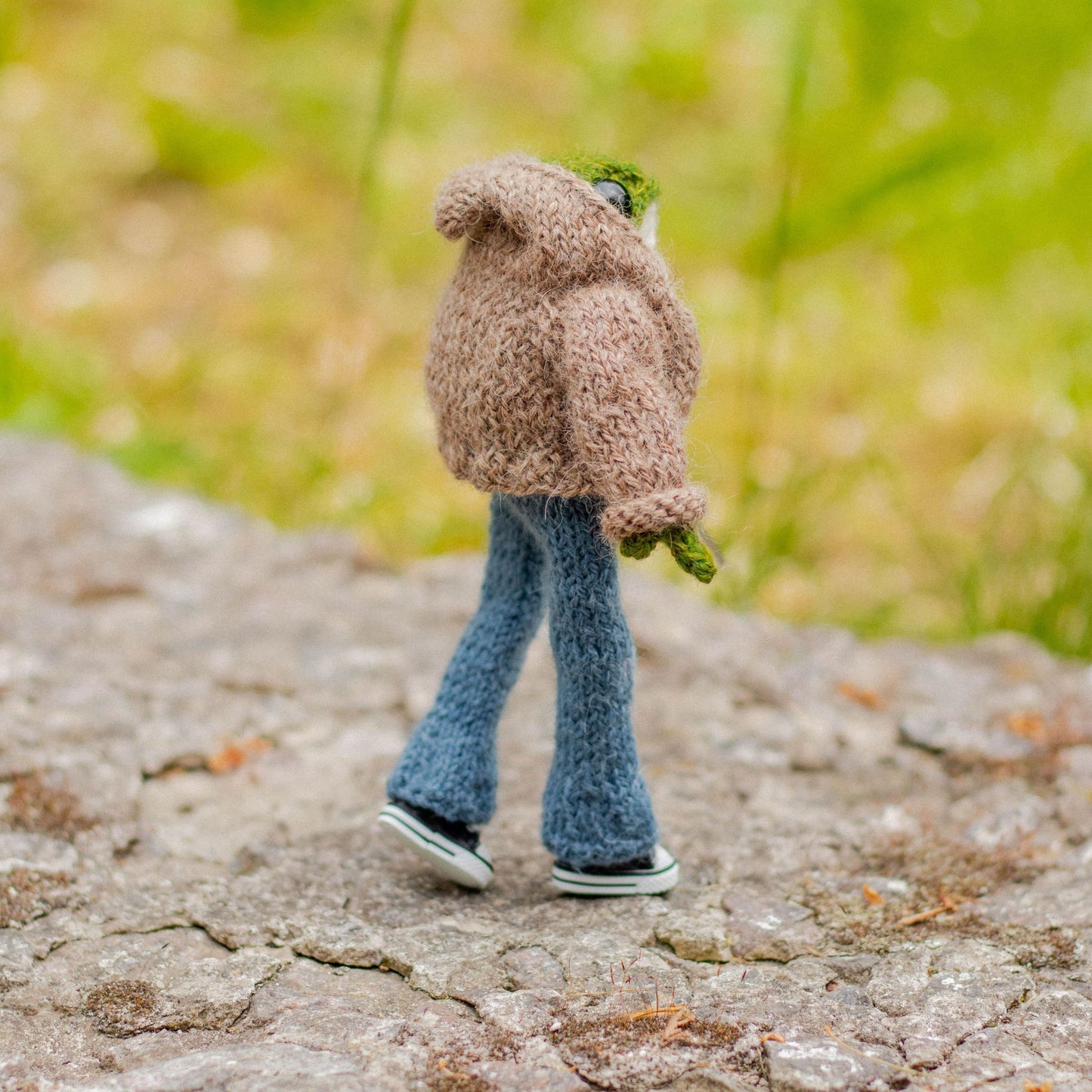 Open Front Hoodie Knitting Pattern for Knitted Frog (PDF)