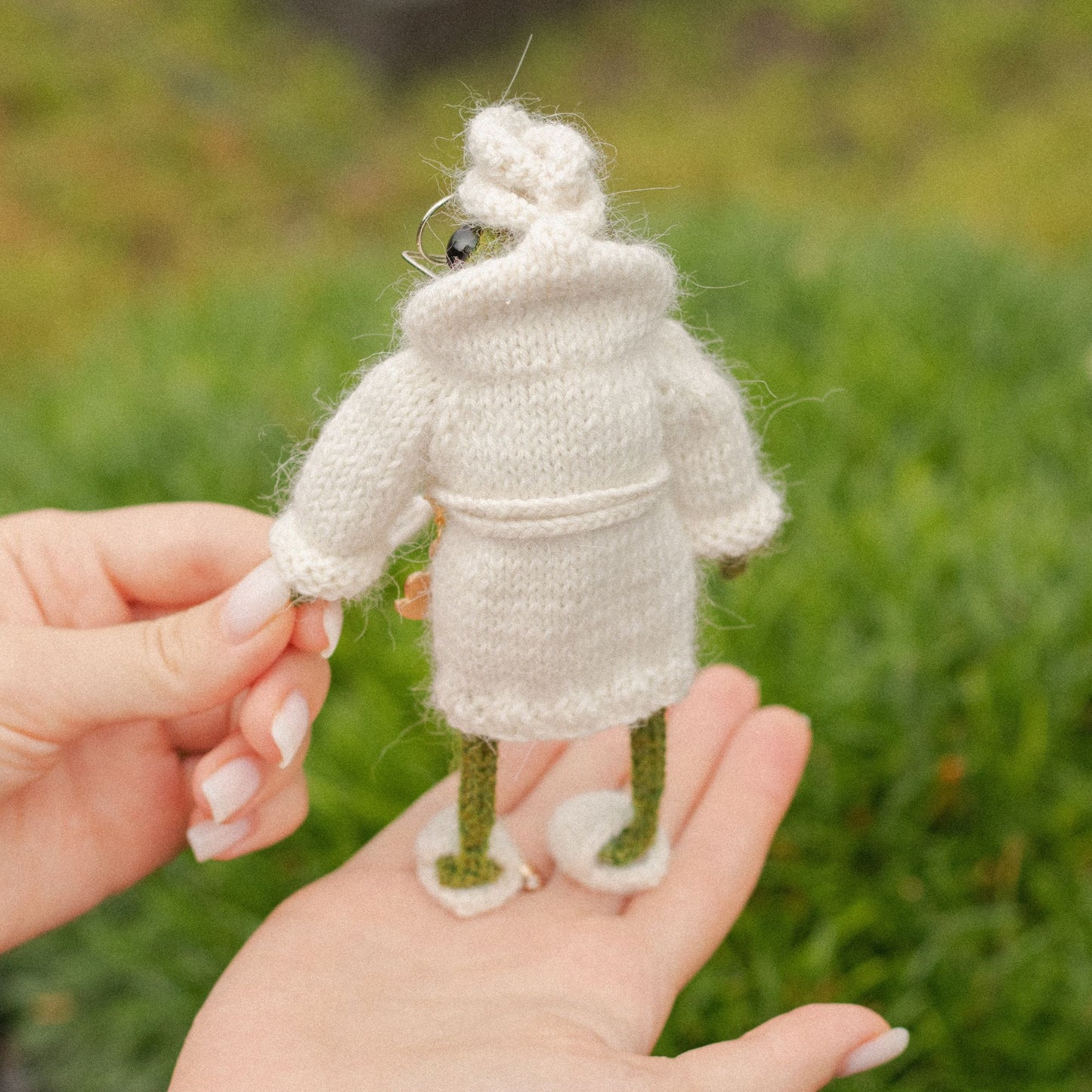Spa Outfit Knitting Pattern for Knitted Frog (PDF)