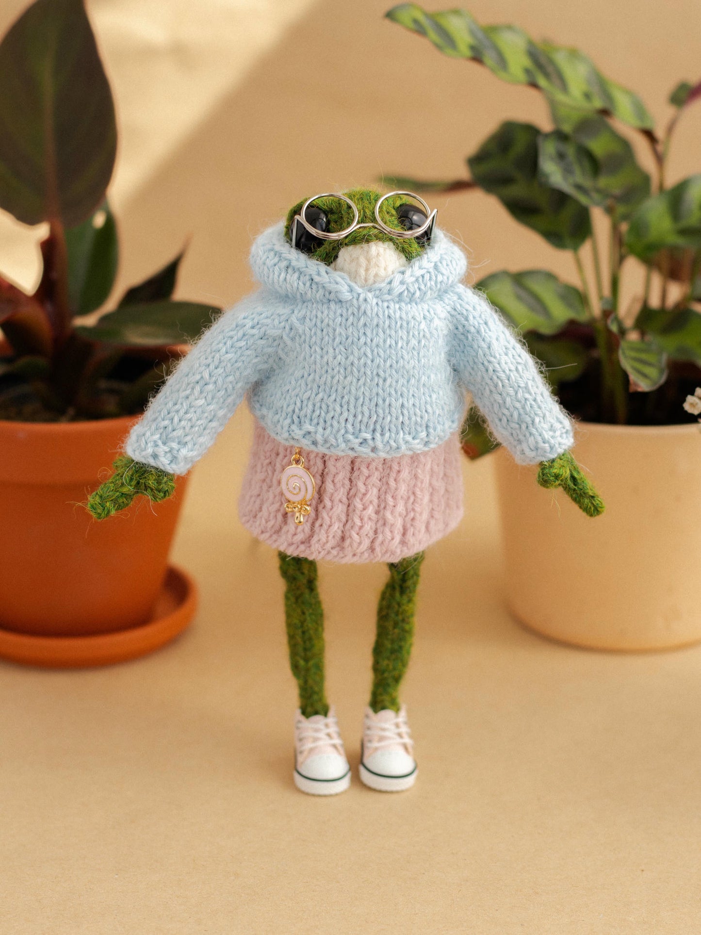 Miss Ice Cream Frog