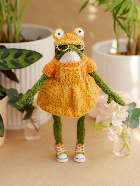 Miss Narcissus Frog