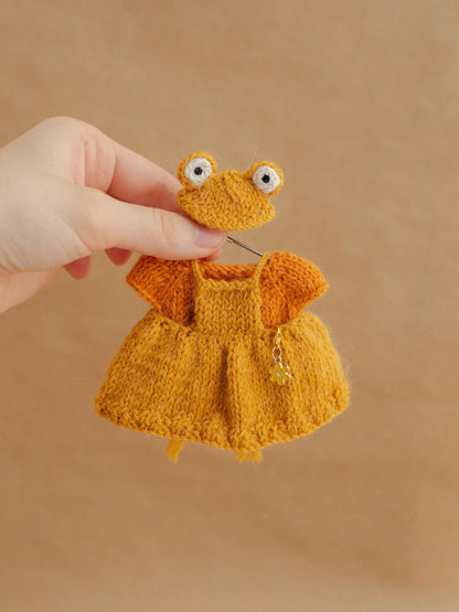 Froggy Miss Narcissus Outfit