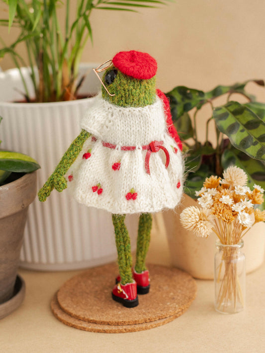 Miss PrimCherry Frog