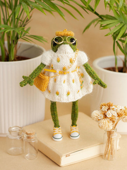 Miss Yellow Rose Frog