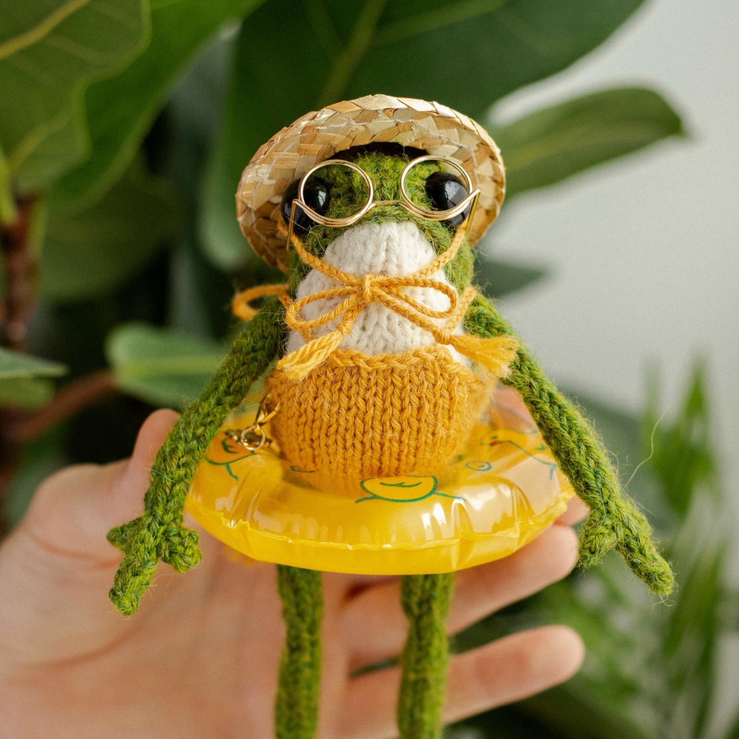 Swimsuit Knitting Pattern for Knitted Frog (PDF)