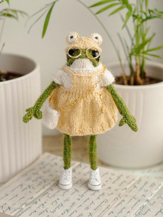 Miss Yellow Tulip Frog