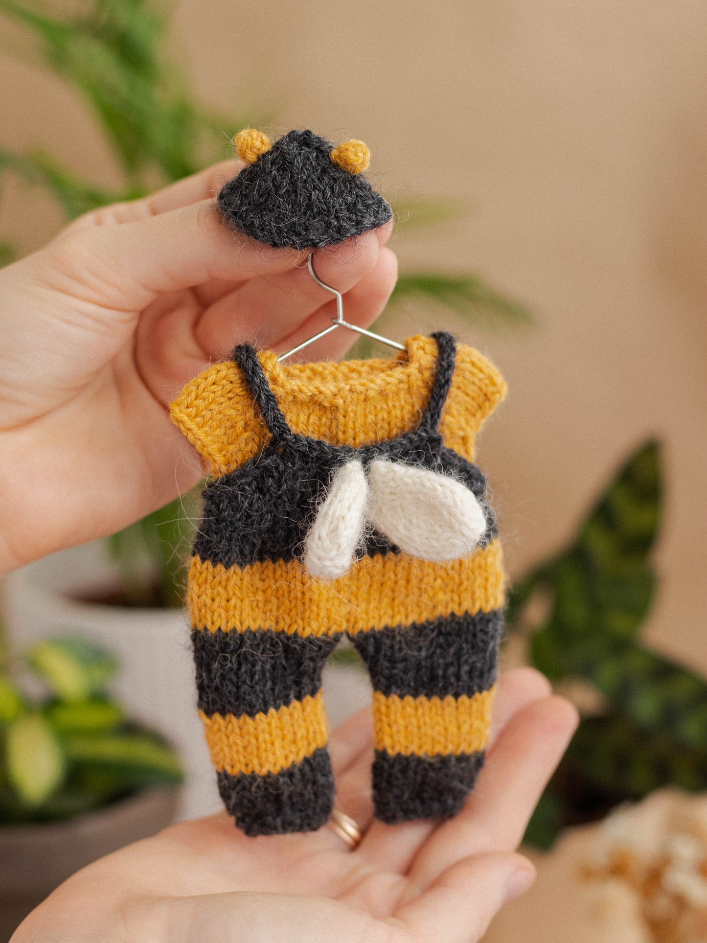 Froggy Bumblebee Outfit