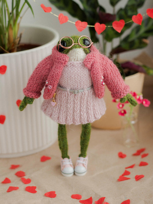 Miss Retro Frog Outfit