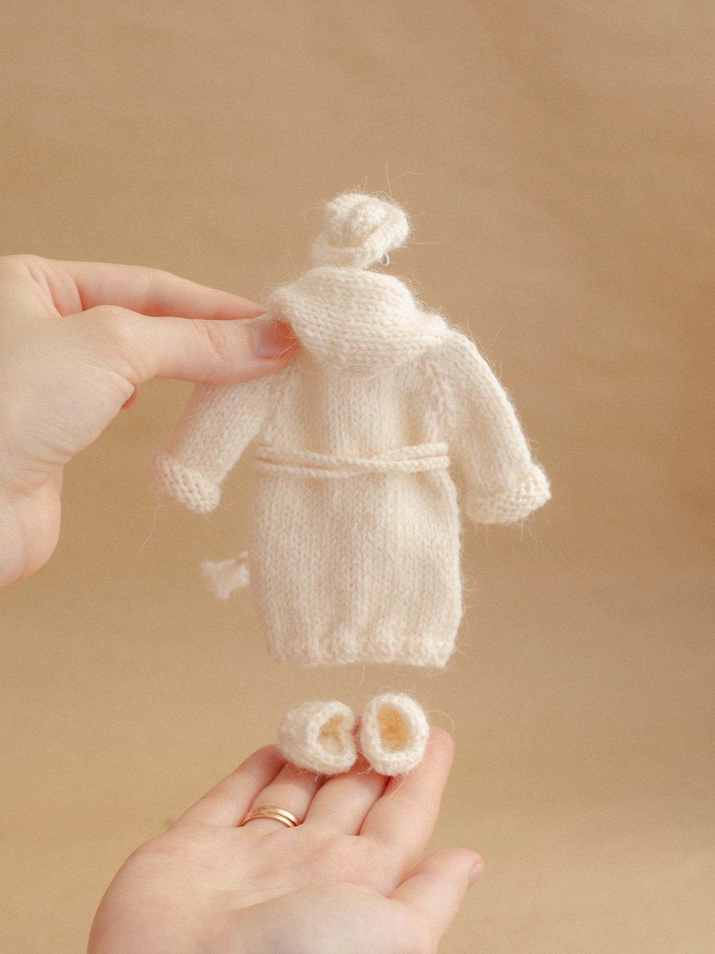Knitted SPA Froggy Outfit