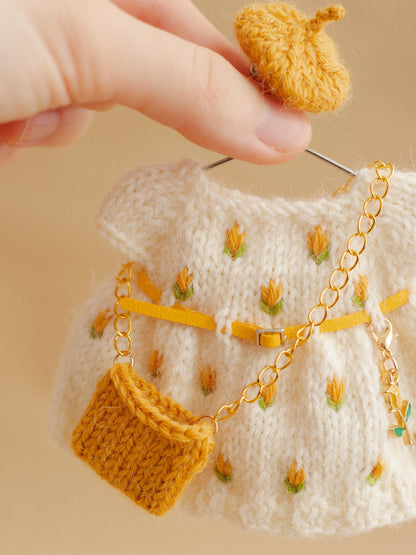 Froggy Miss Yellow Rose Outfit